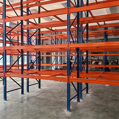 Kraftig multi-lag reol